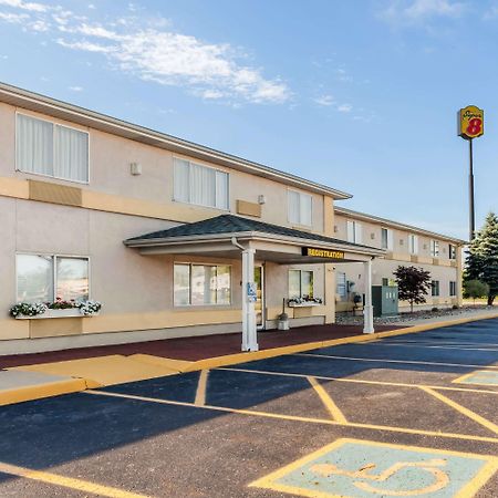 Hotel Super 8 By Wyndham Ionia Mi Esterno foto